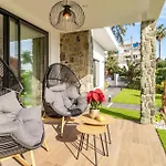 Amazing With Heated Pool Benalmádena