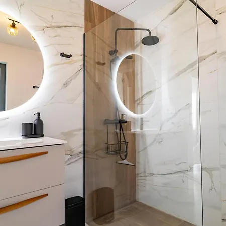 Awesome In With Heated Swimming Pool *