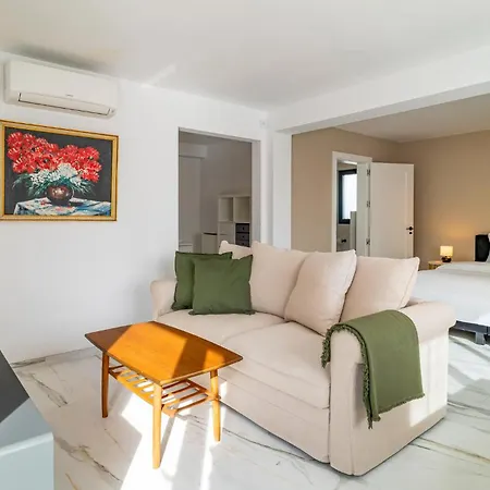 Holiday home Awesome In With Heated Swimming Pool