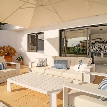 Awesome In With Heated Swimming Pool
